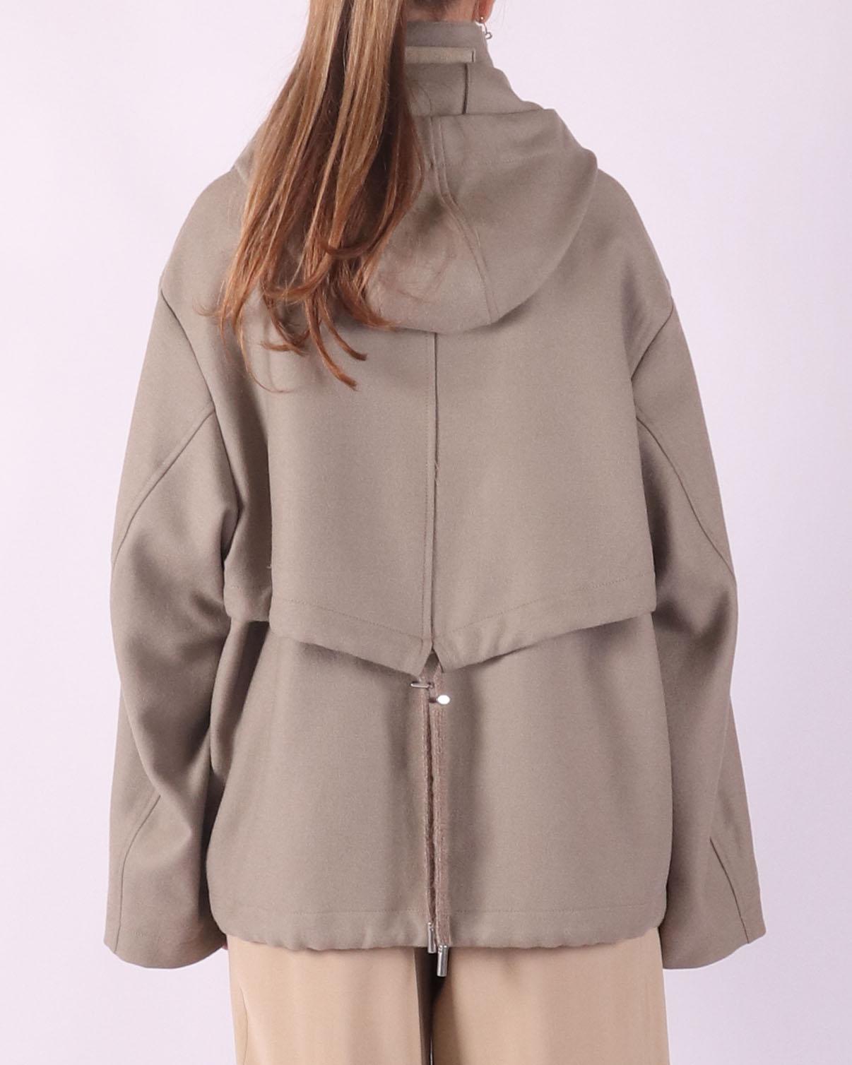Taupe jas van Ami voor dames