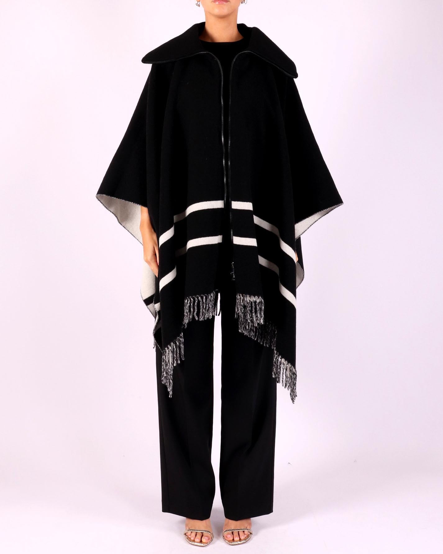 Moncler Cape