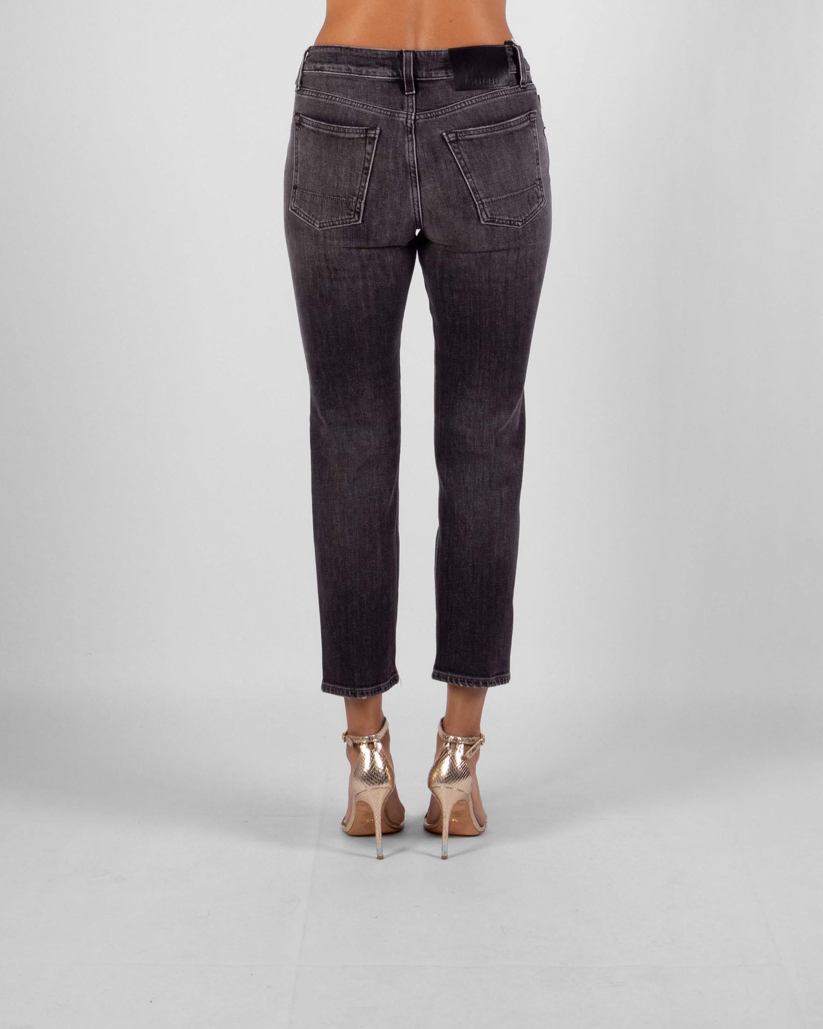 (+) PEOPLE Jeans