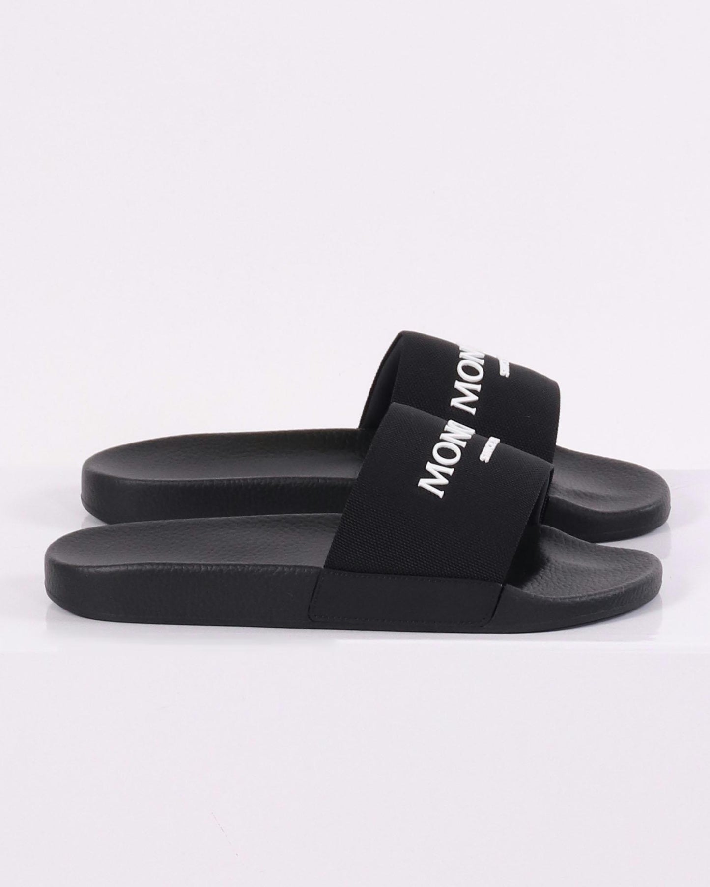 Moncler slippers zwart