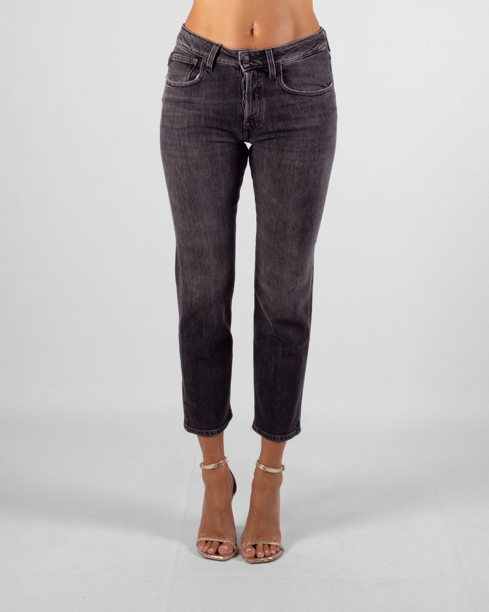 (+) PEOPLE Jeans