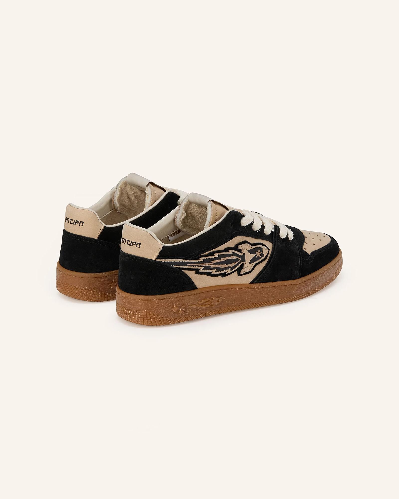 ENTJPN Sneakers