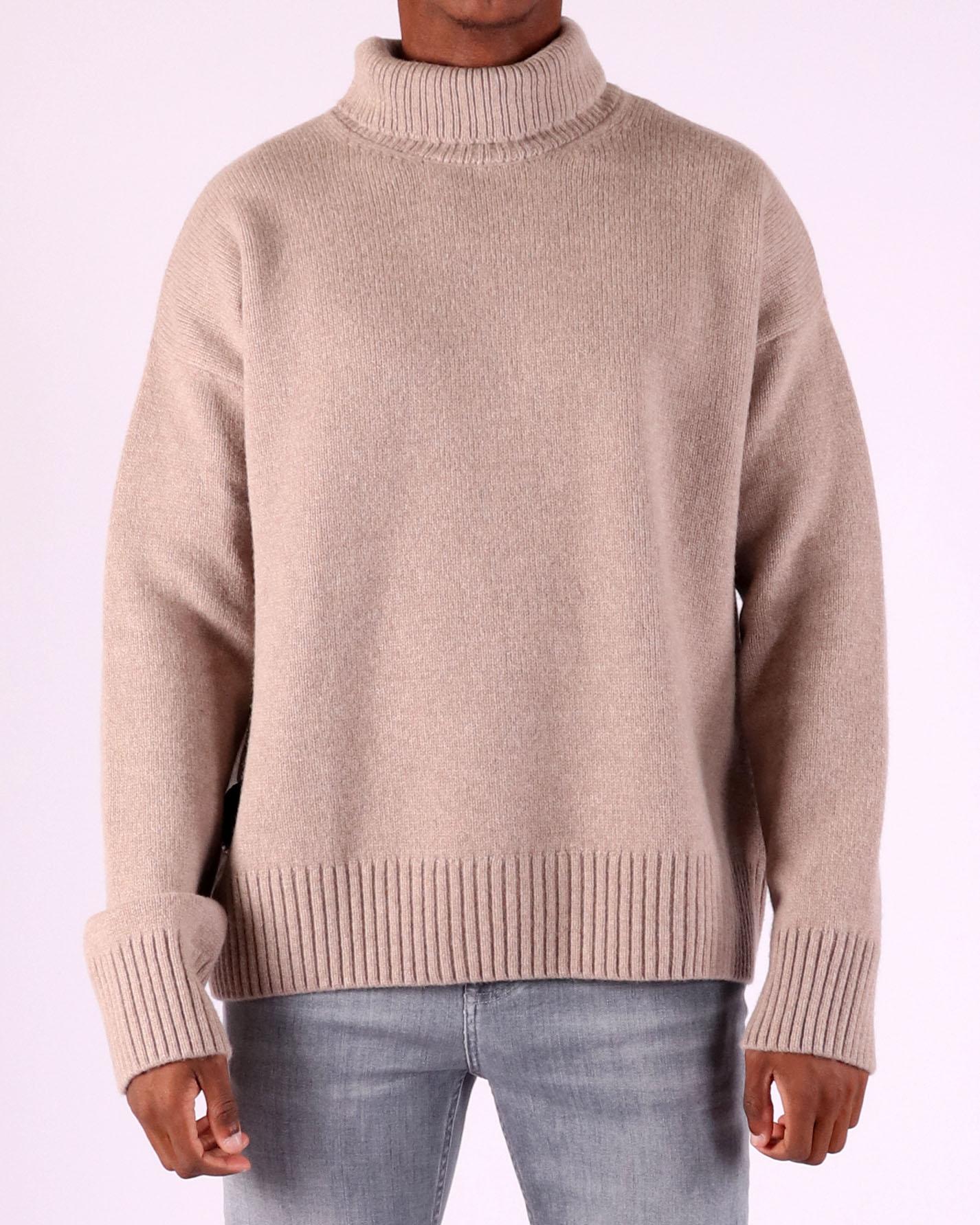 Ami sweater