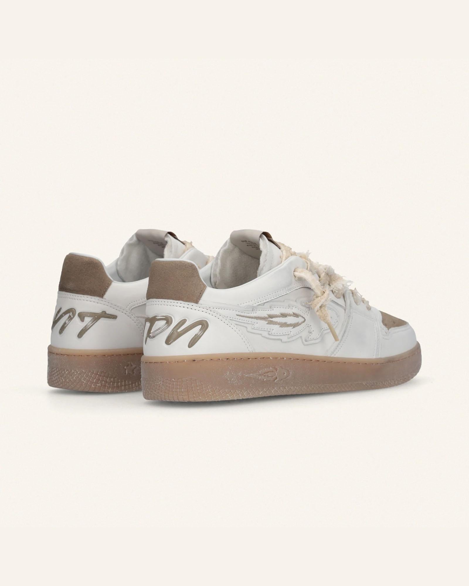 ENTJPN Sneakers