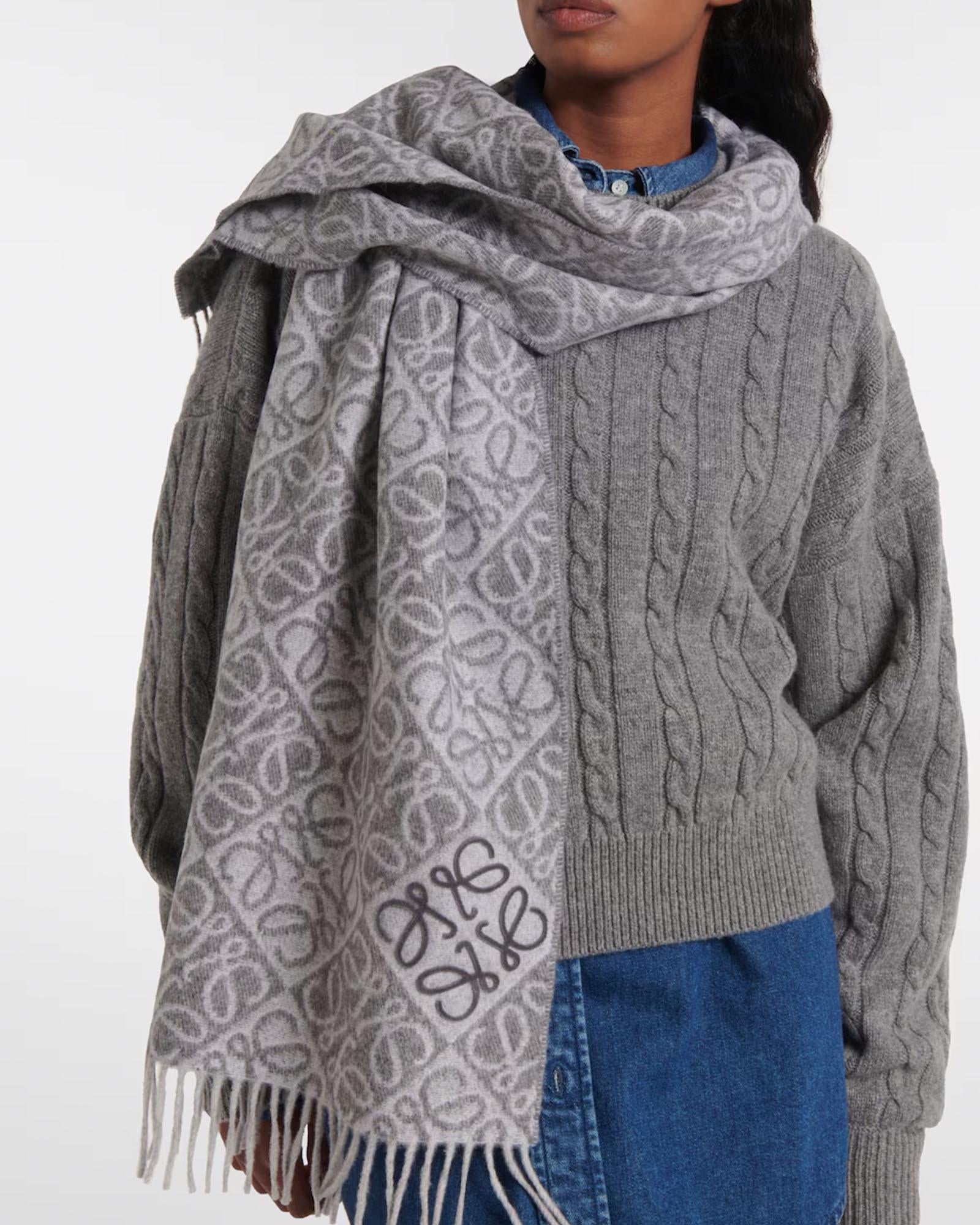 LOEWE Sjaals