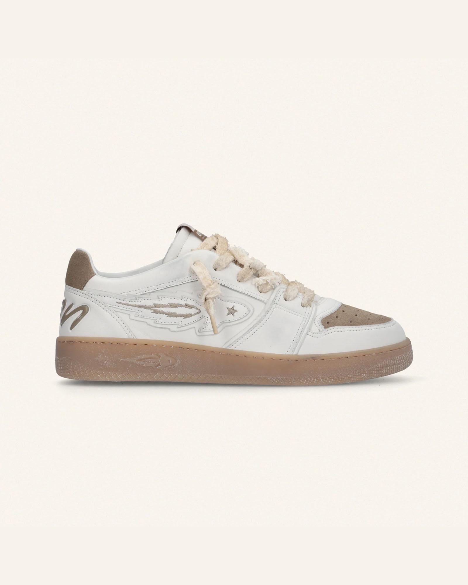 ENTJPN Sneakers